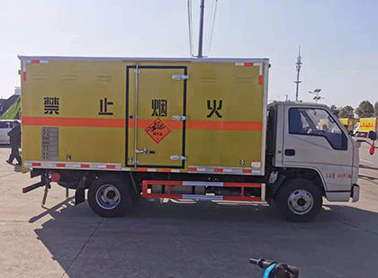 市南爆破器材运输车